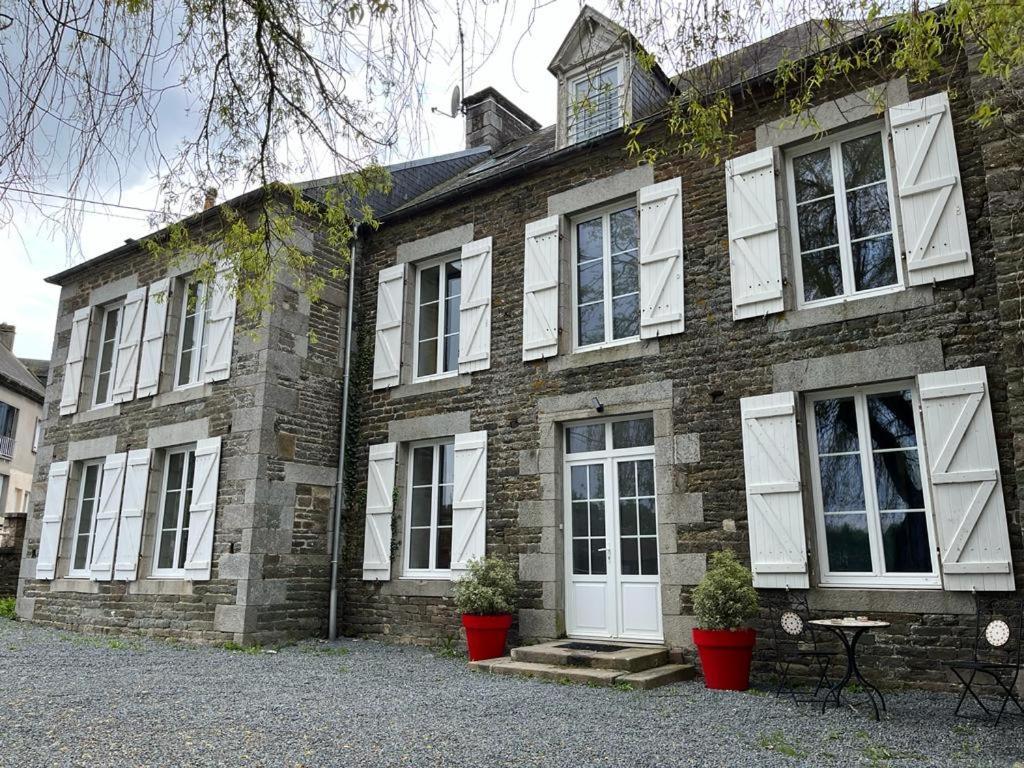 La Maison Des Amis En Normandie Pontfarcy エクステリア 写真