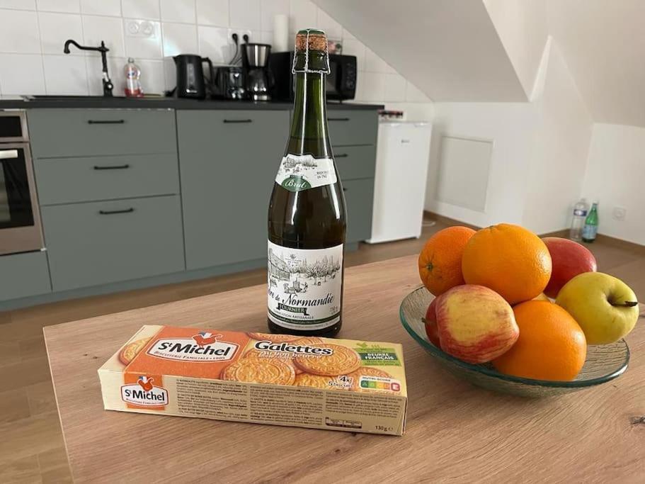 La Maison Des Amis En Normandie Pontfarcy エクステリア 写真