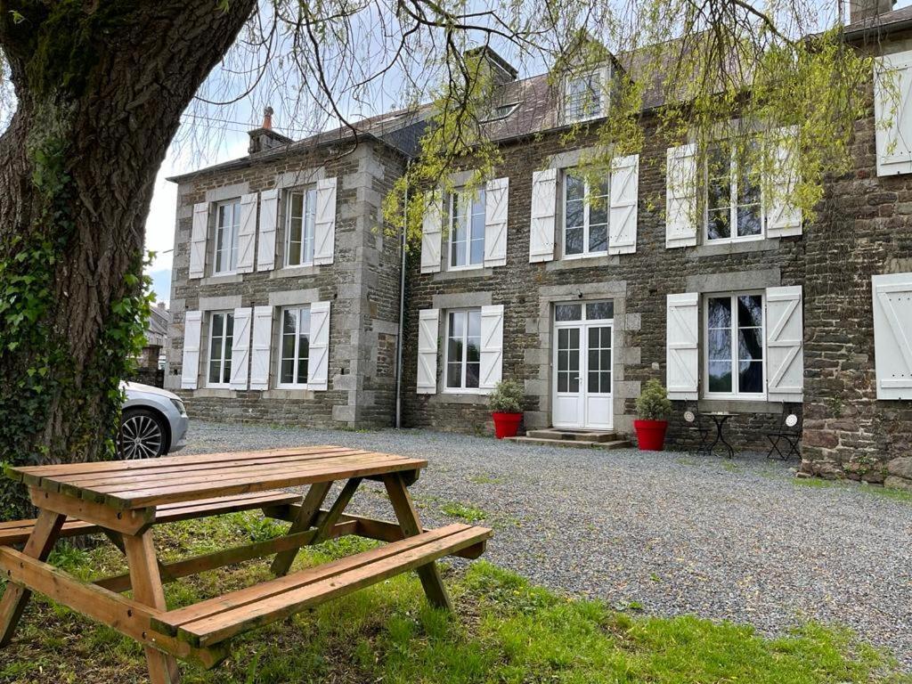 La Maison Des Amis En Normandie Pontfarcy エクステリア 写真