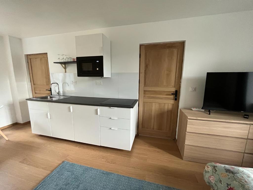 La Maison Des Amis En Normandie Pontfarcy エクステリア 写真